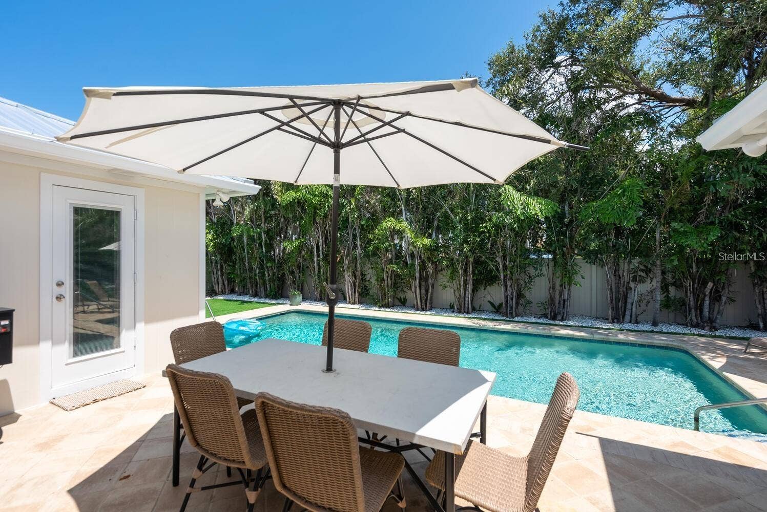1931 HIGH POINT CIRCLE, Sarasota, FL 34236 1931 HIGH POINT CIRCLE, Sarasota, FL 34236