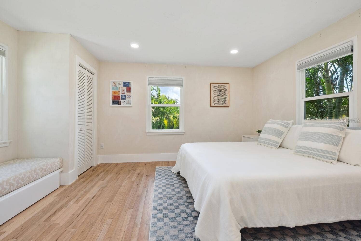 1931 HIGH POINT CIRCLE, Sarasota, FL 34236 1931 HIGH POINT CIRCLE, Sarasota, FL 34236