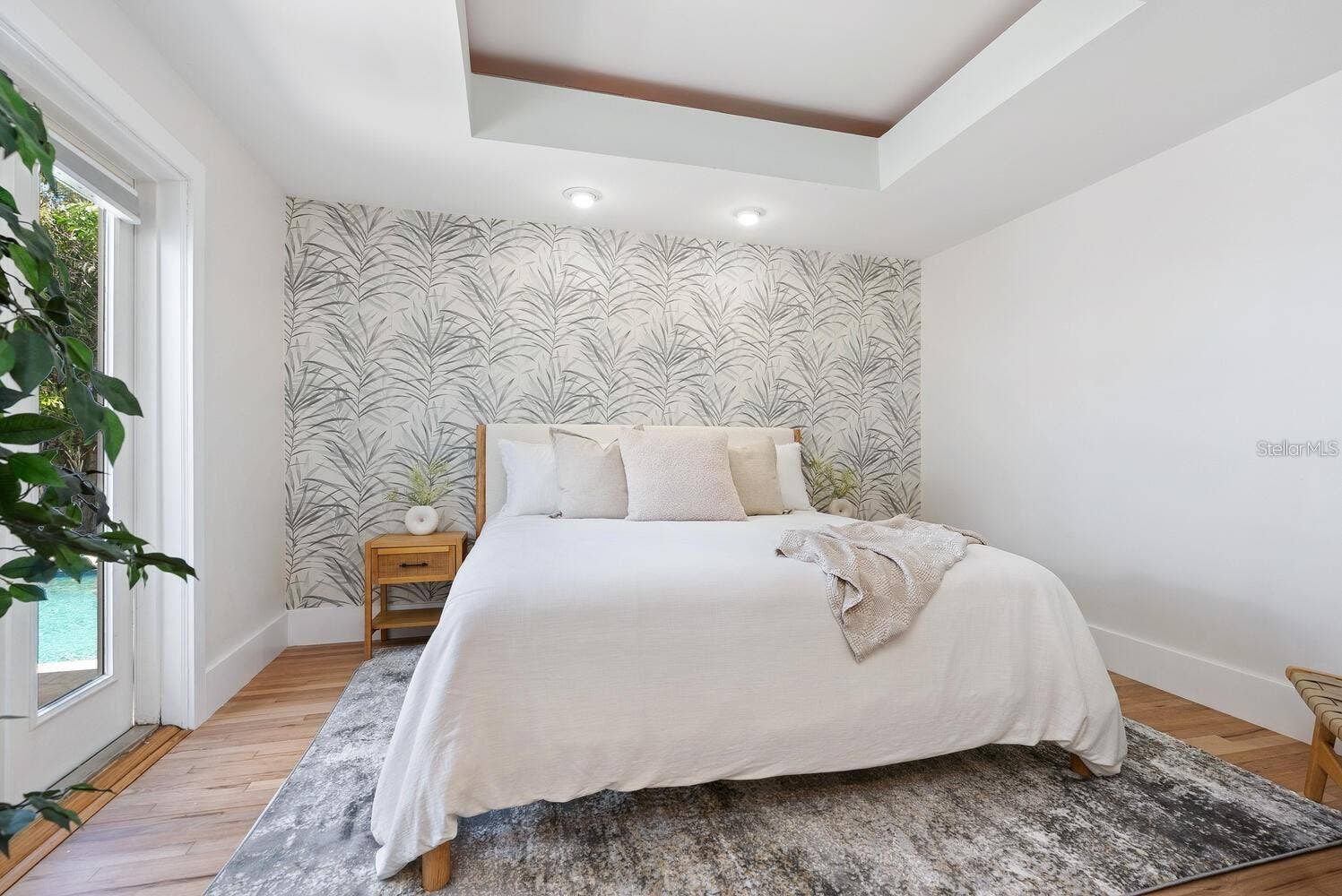 1931 HIGH POINT CIRCLE, Sarasota, FL 34236 1931 HIGH POINT CIRCLE, Sarasota, FL 34236