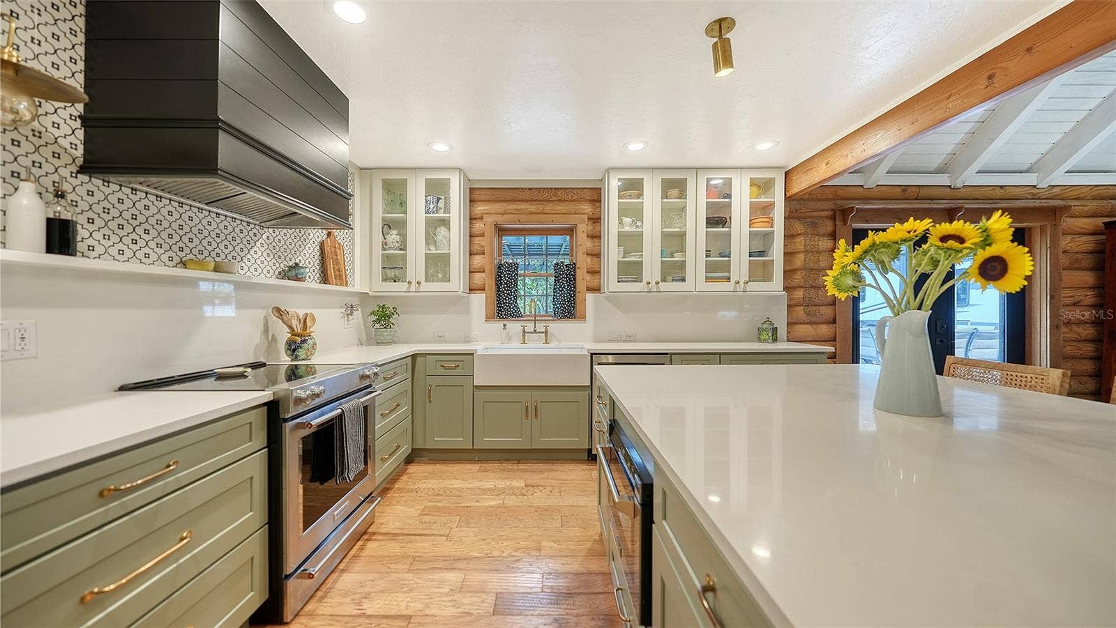 10604 OAK RUN DRIVE, Bradenton, FL 34211 10604 OAK RUN DRIVE, Bradenton, FL 34211