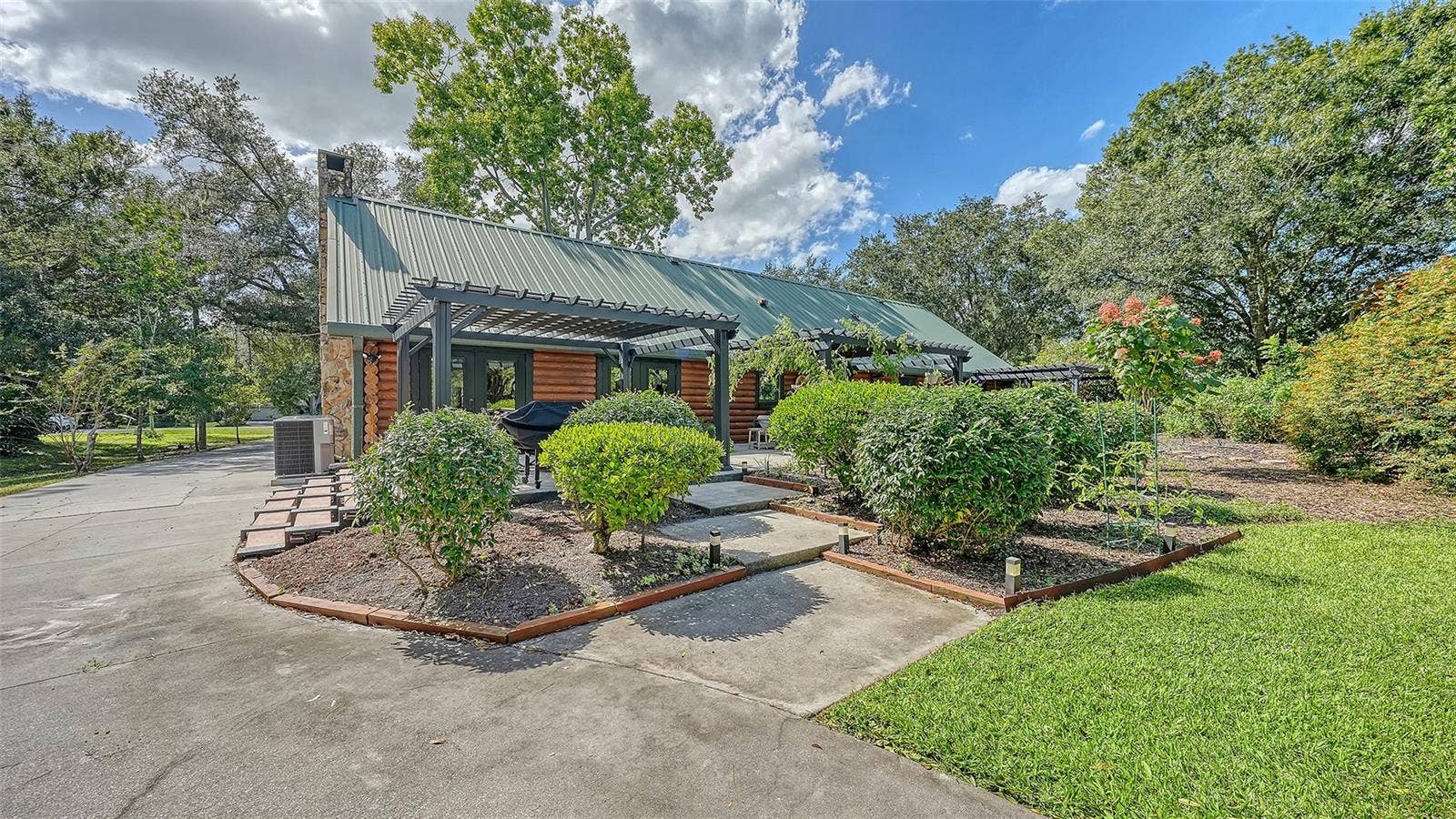 10604 OAK RUN DRIVE, Bradenton, FL 34211 10604 OAK RUN DRIVE, Bradenton, FL 34211