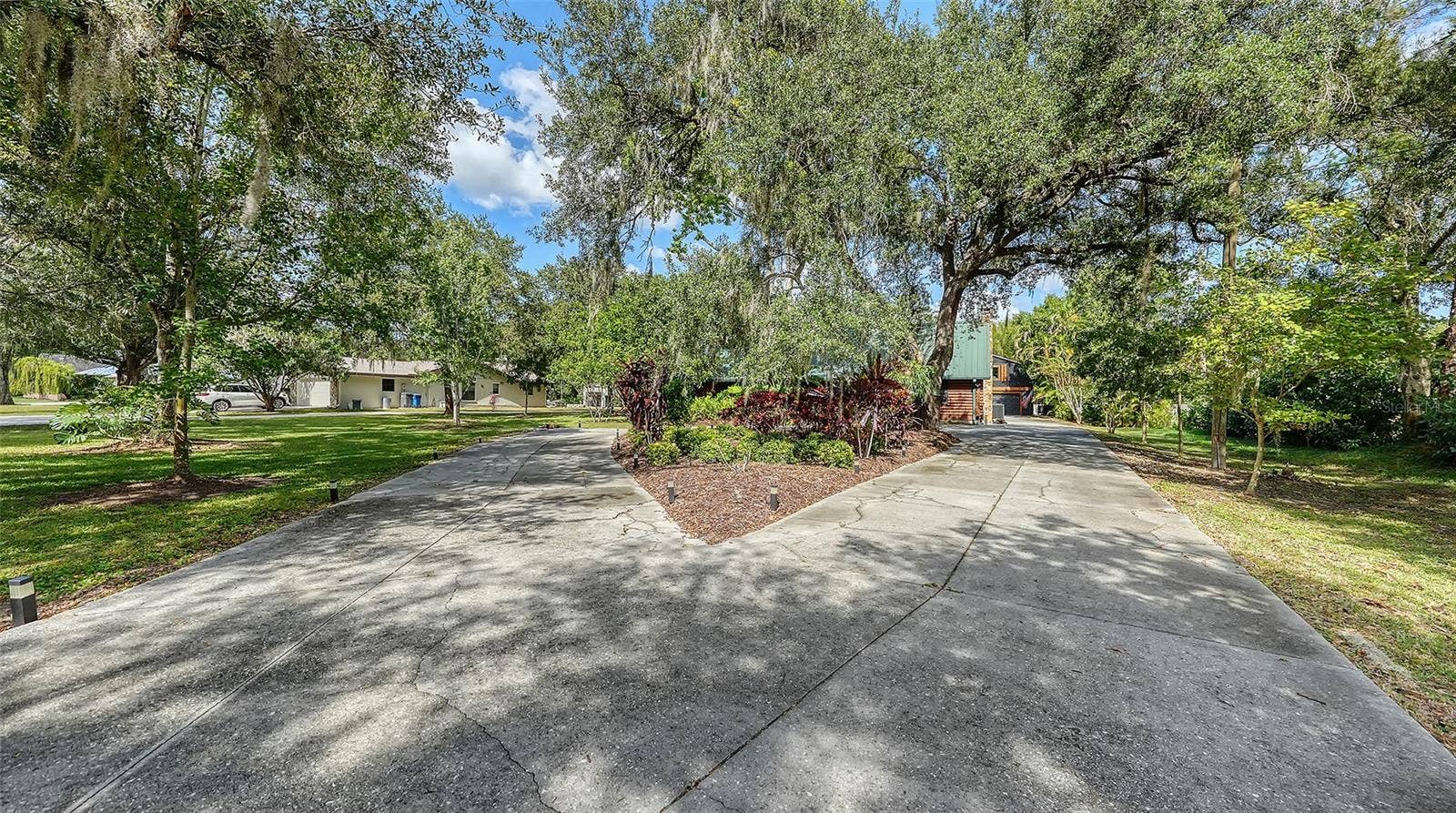 10604 OAK RUN DRIVE, Bradenton, FL 34211 10604 OAK RUN DRIVE, Bradenton, FL 34211
