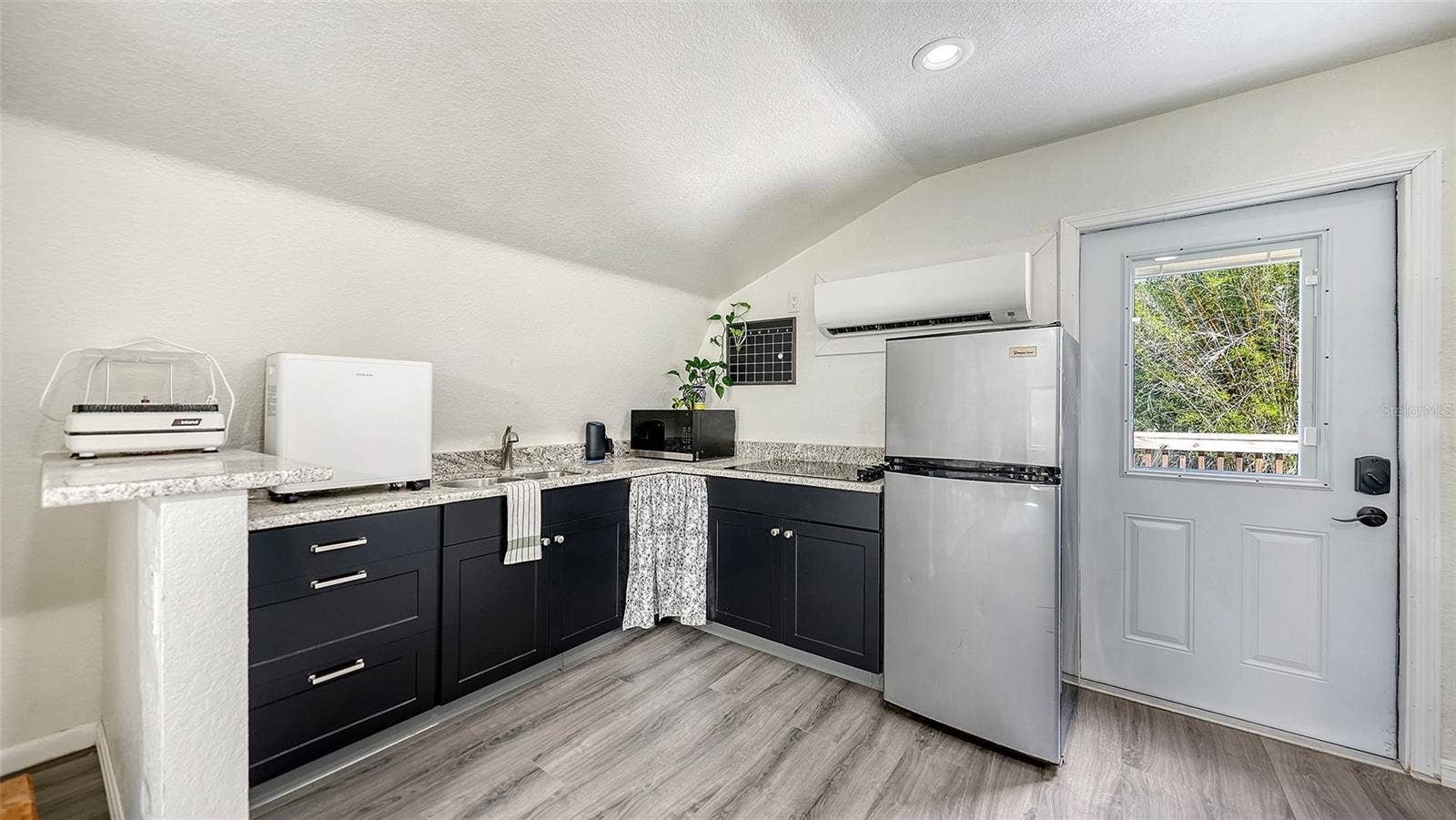 10604 OAK RUN DRIVE, Bradenton, FL 34211 10604 OAK RUN DRIVE, Bradenton, FL 34211