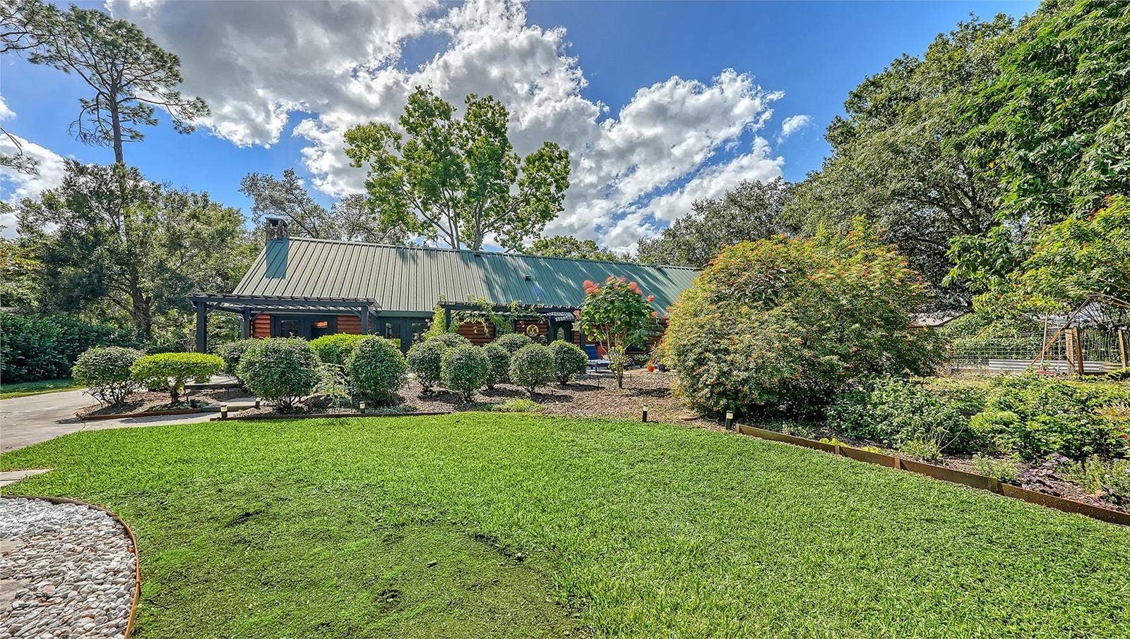 10604 OAK RUN DRIVE, Bradenton, FL 34211 10604 OAK RUN DRIVE, Bradenton, FL 34211