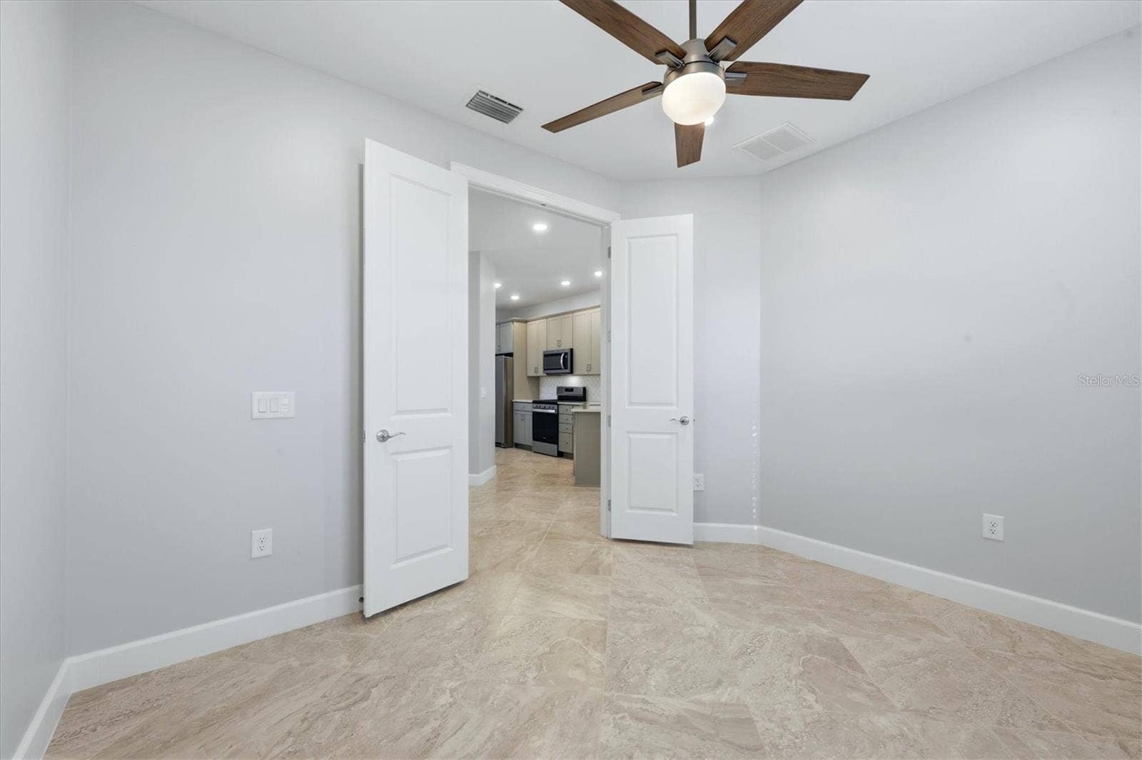 7665 SUMMERLAND COVE, Lakewood Ranch, FL 34202 7665 SUMMERLAND COVE, Lakewood Ranch, FL 34202
