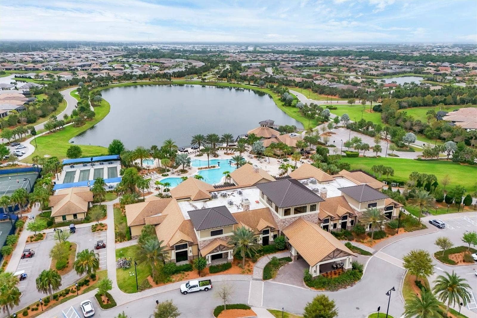 7665 SUMMERLAND COVE, Lakewood Ranch, FL 34202 7665 SUMMERLAND COVE, Lakewood Ranch, FL 34202