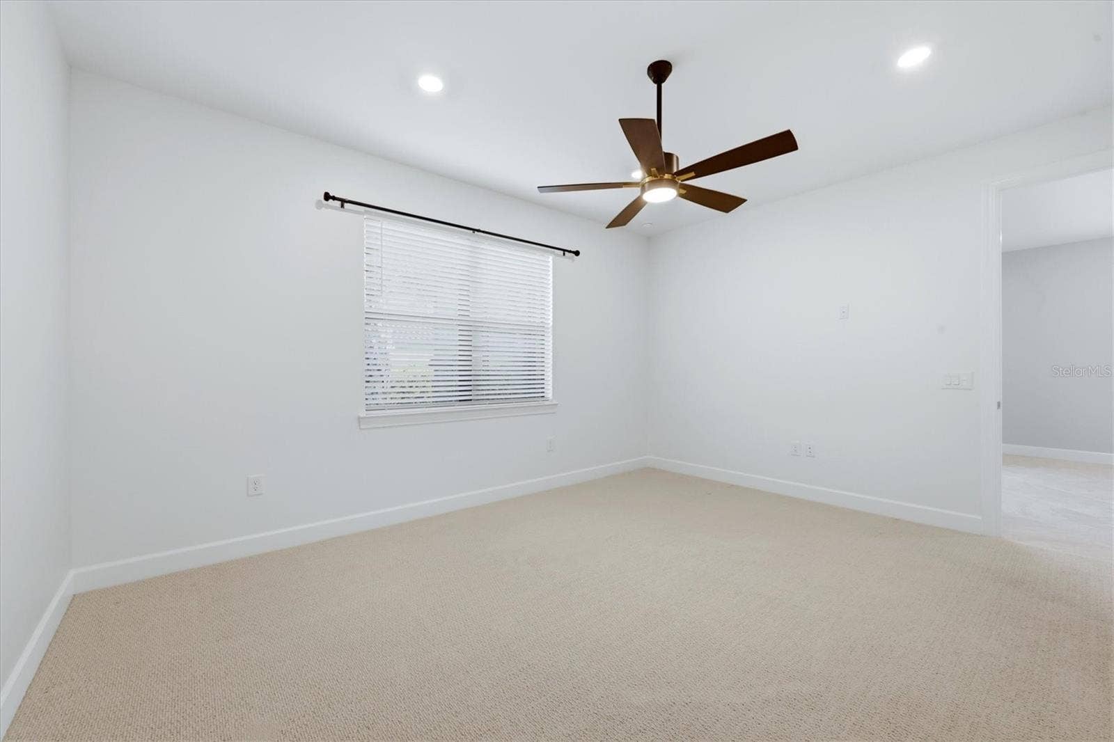 7665 SUMMERLAND COVE, Lakewood Ranch, FL 34202 7665 SUMMERLAND COVE, Lakewood Ranch, FL 34202