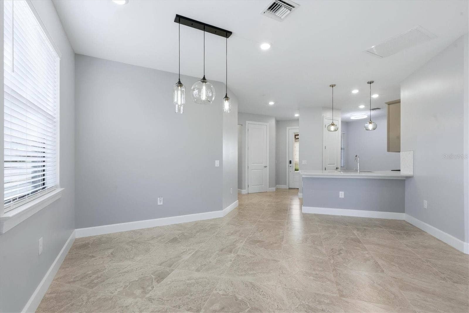 7665 SUMMERLAND COVE, Lakewood Ranch, FL 34202 7665 SUMMERLAND COVE, Lakewood Ranch, FL 34202