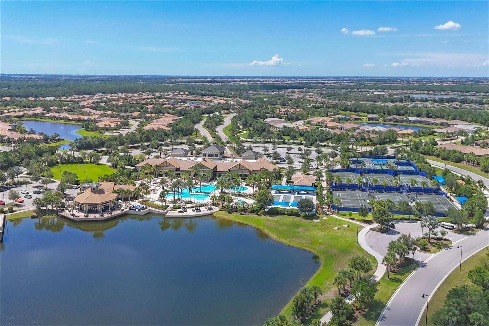 7665 SUMMERLAND COVE, Lakewood Ranch, FL 34202 7665 SUMMERLAND COVE, Lakewood Ranch, FL 34202