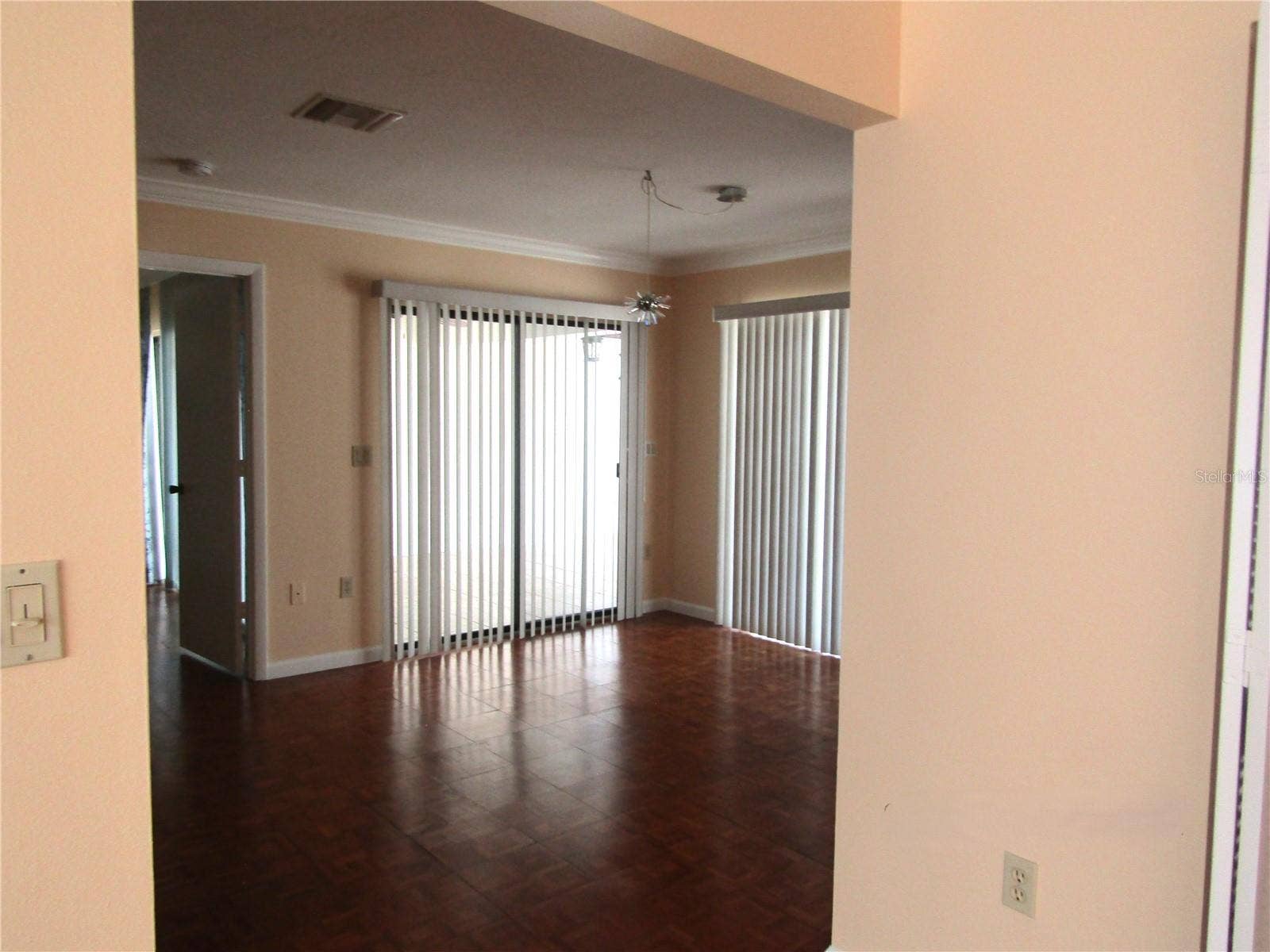 3688 GLEN OAKS MANOR DRIVE, Sarasota, FL 34232 3688 GLEN OAKS MANOR DRIVE, Sarasota, FL 34232
