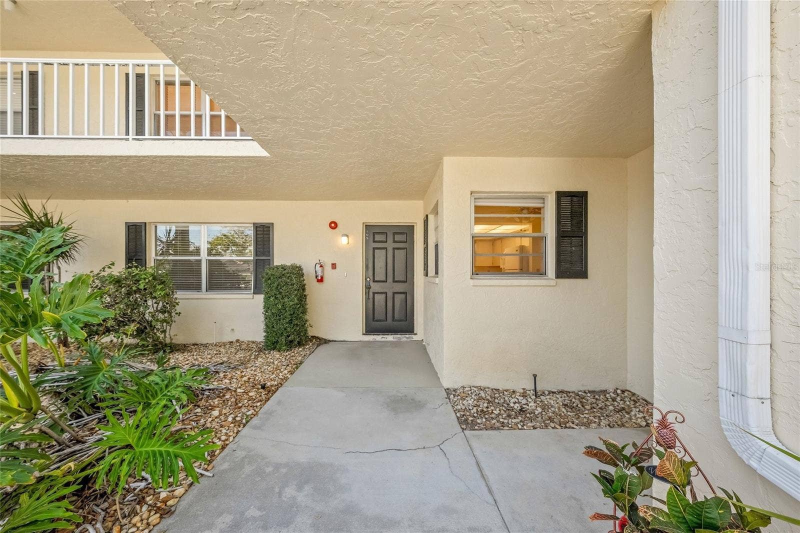7860 PALM AIRE LANE, #105, Sarasota, FL 34243 7860 PALM AIRE LANE, #105, Sarasota, FL 34243