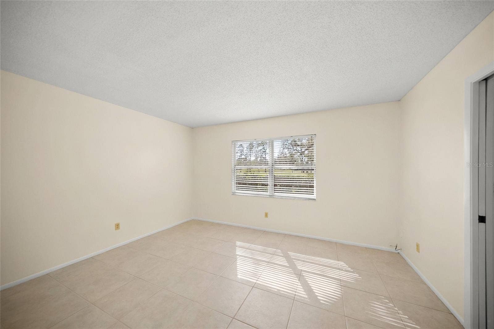7860 PALM AIRE LANE, #105, Sarasota, FL 34243 7860 PALM AIRE LANE, #105, Sarasota, FL 34243