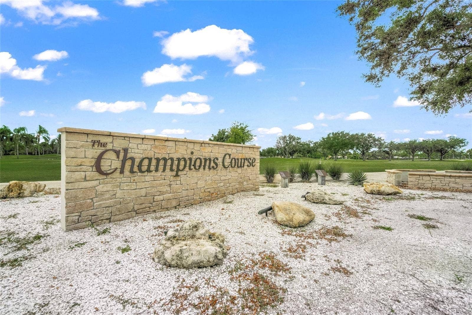 7860 PALM AIRE LANE, #105, Sarasota, FL 34243 7860 PALM AIRE LANE, #105, Sarasota, FL 34243