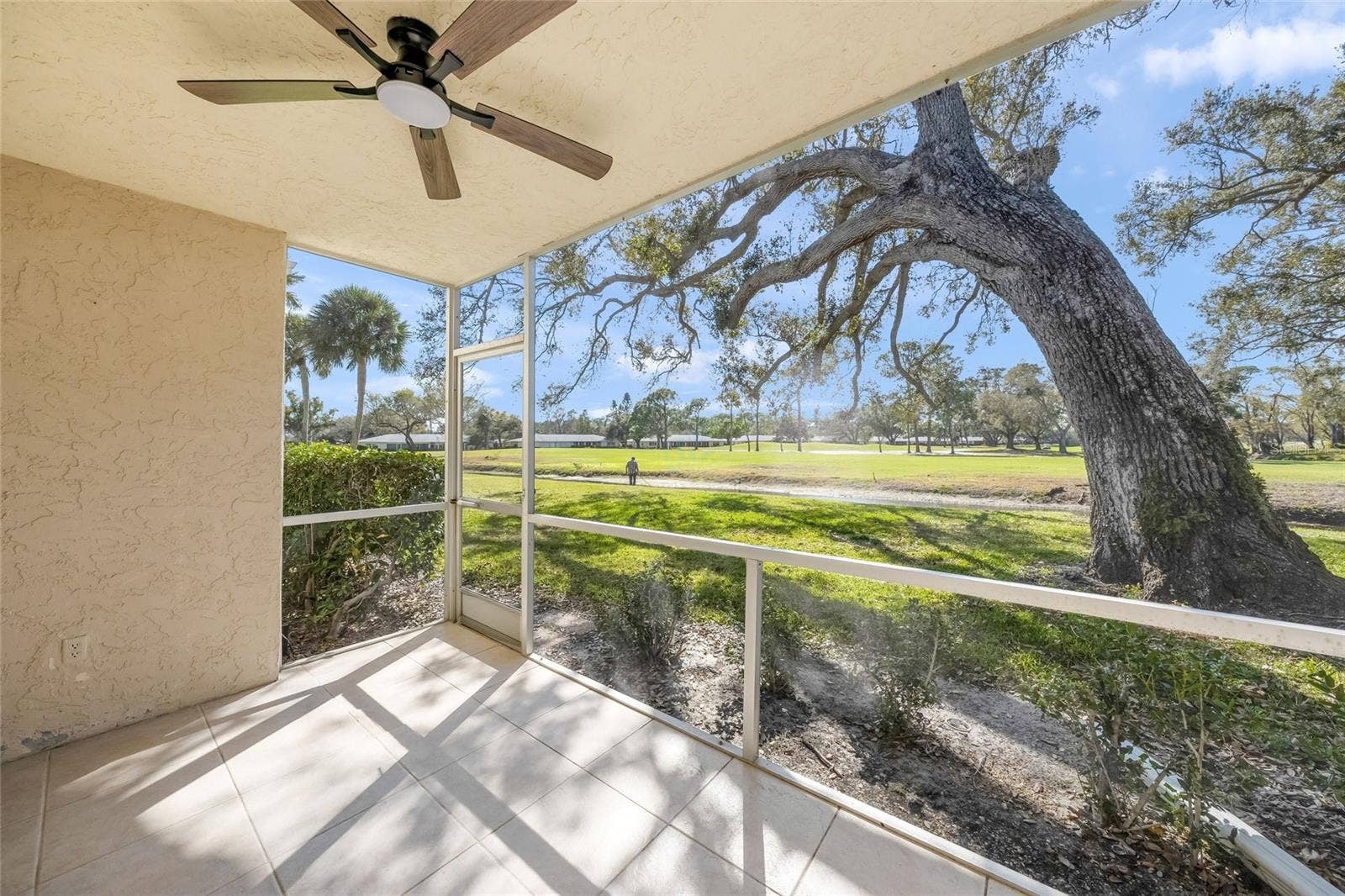 7860 PALM AIRE LANE, #105, Sarasota, FL 34243 7860 PALM AIRE LANE, #105, Sarasota, FL 34243