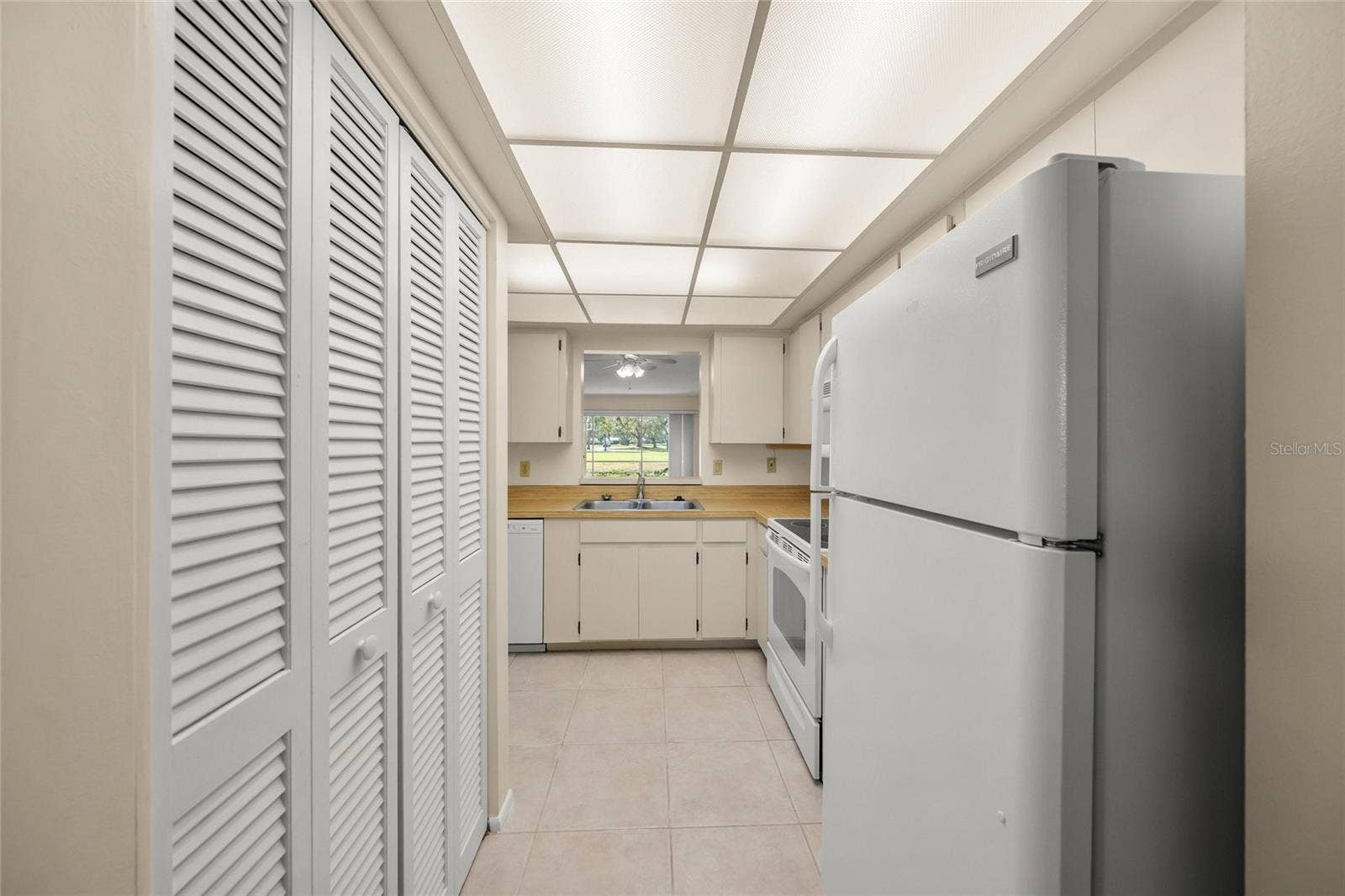 7860 PALM AIRE LANE, #105, Sarasota, FL 34243 7860 PALM AIRE LANE, #105, Sarasota, FL 34243