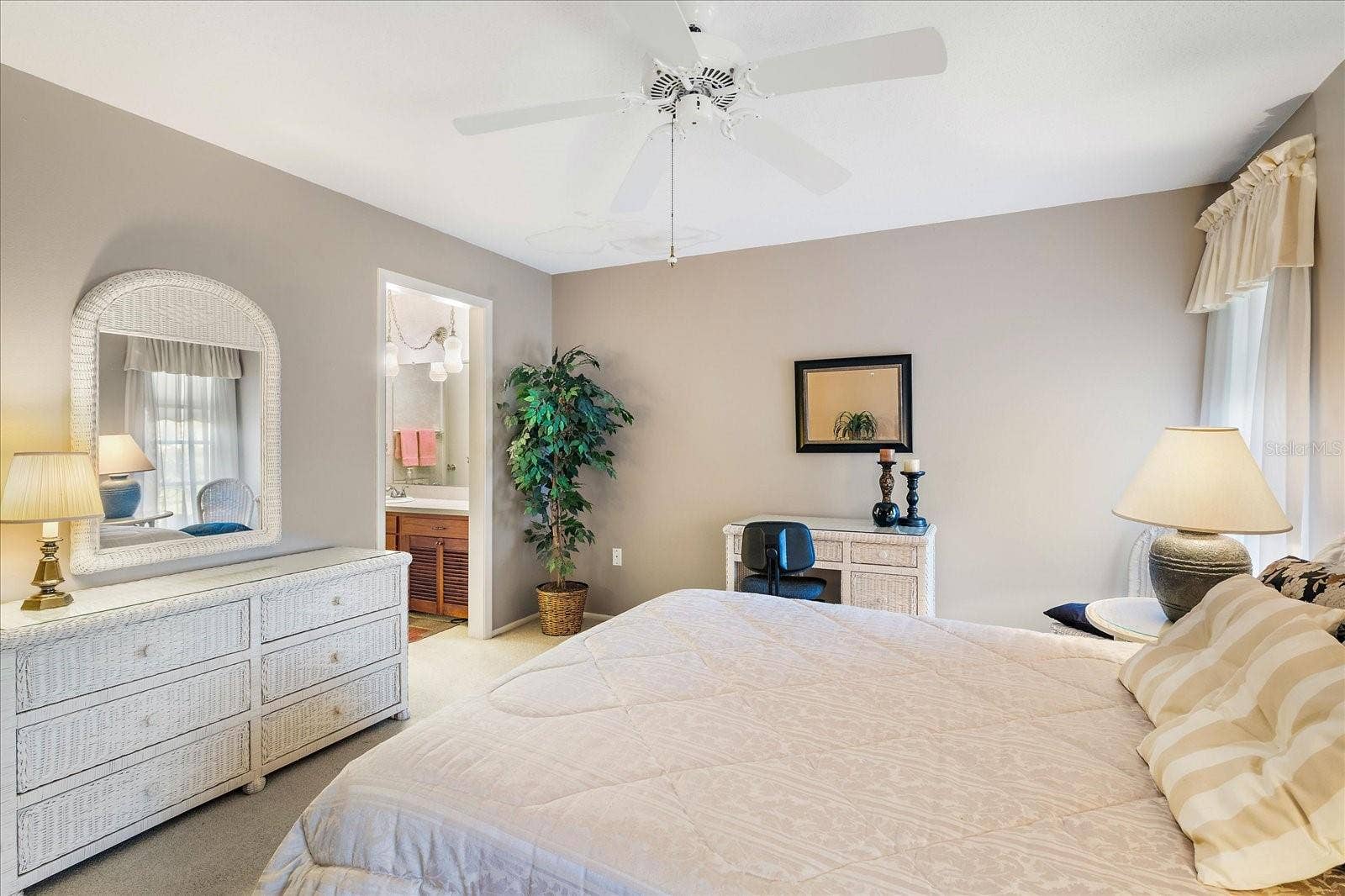 1569 GRAND BOULEVARD, #415, Sarasota, FL 34232