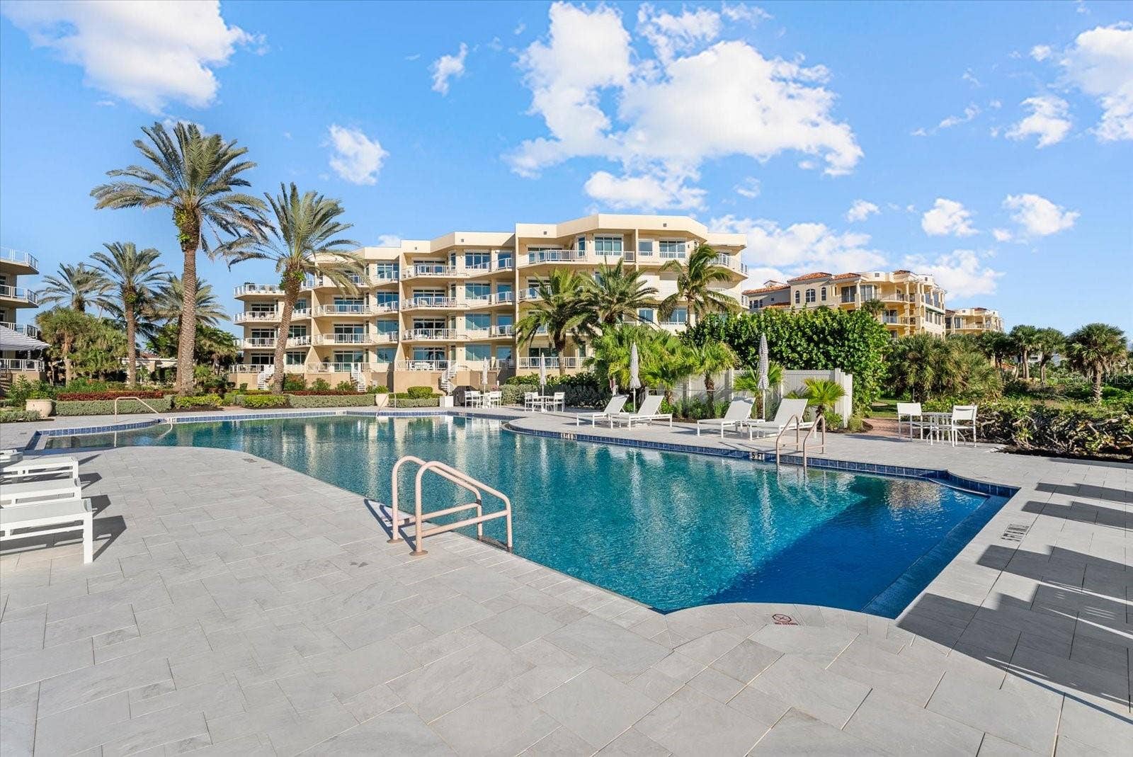 2165 GULF OF MEXICO DRIVE, #121, Longboat Key, FL 34228 2165 GULF OF MEXICO DRIVE, #121, Longboat Key, FL 34228