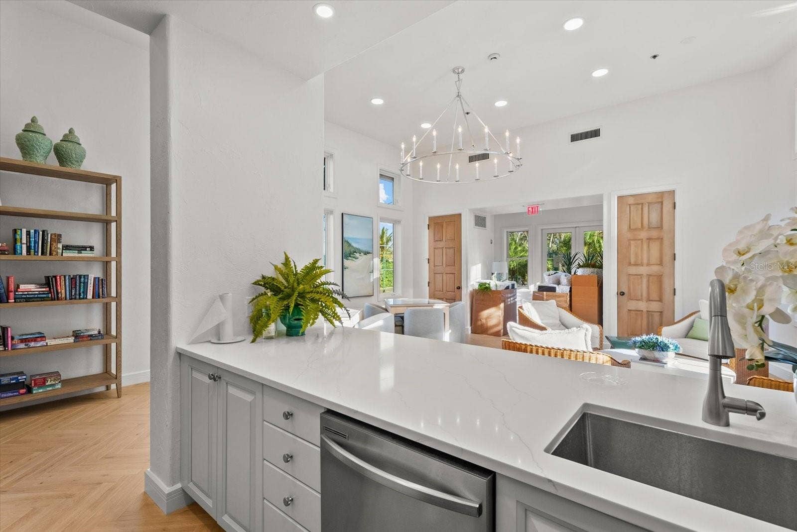 2165 GULF OF MEXICO DRIVE, #121, Longboat Key, FL 34228 2165 GULF OF MEXICO DRIVE, #121, Longboat Key, FL 34228