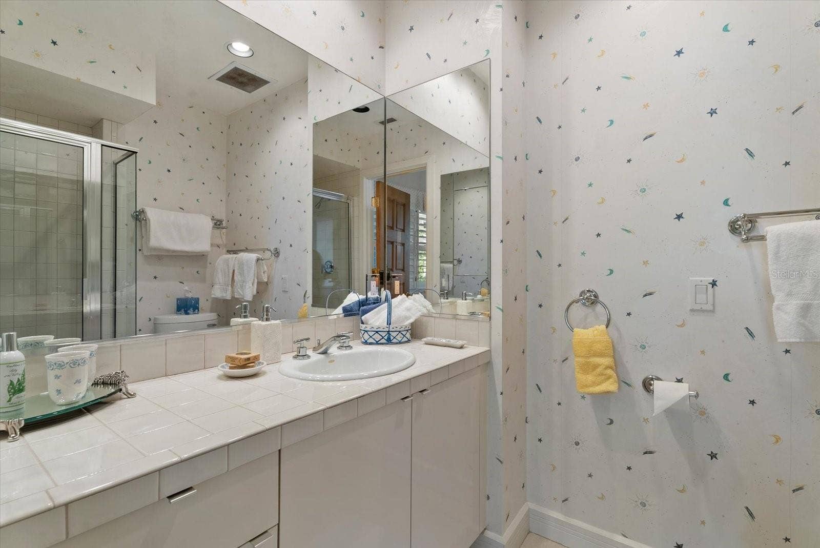 2165 GULF OF MEXICO DRIVE, #121, Longboat Key, FL 34228 2165 GULF OF MEXICO DRIVE, #121, Longboat Key, FL 34228