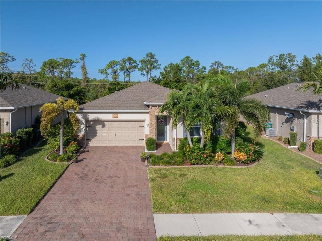 3161 AMADORA CIRCLE, Cape Coral, FL 33909 3161 AMADORA CIRCLE, Cape Coral, FL 33909