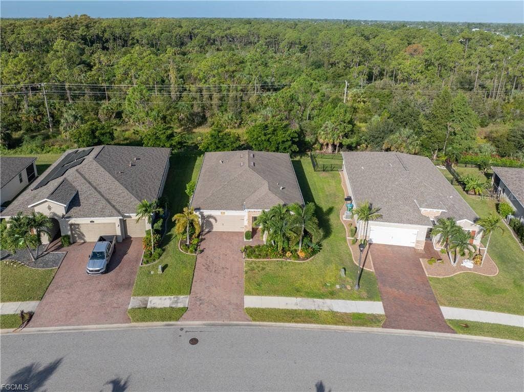 3161 AMADORA CIRCLE, Cape Coral, FL 33909 3161 AMADORA CIRCLE, Cape Coral, FL 33909
