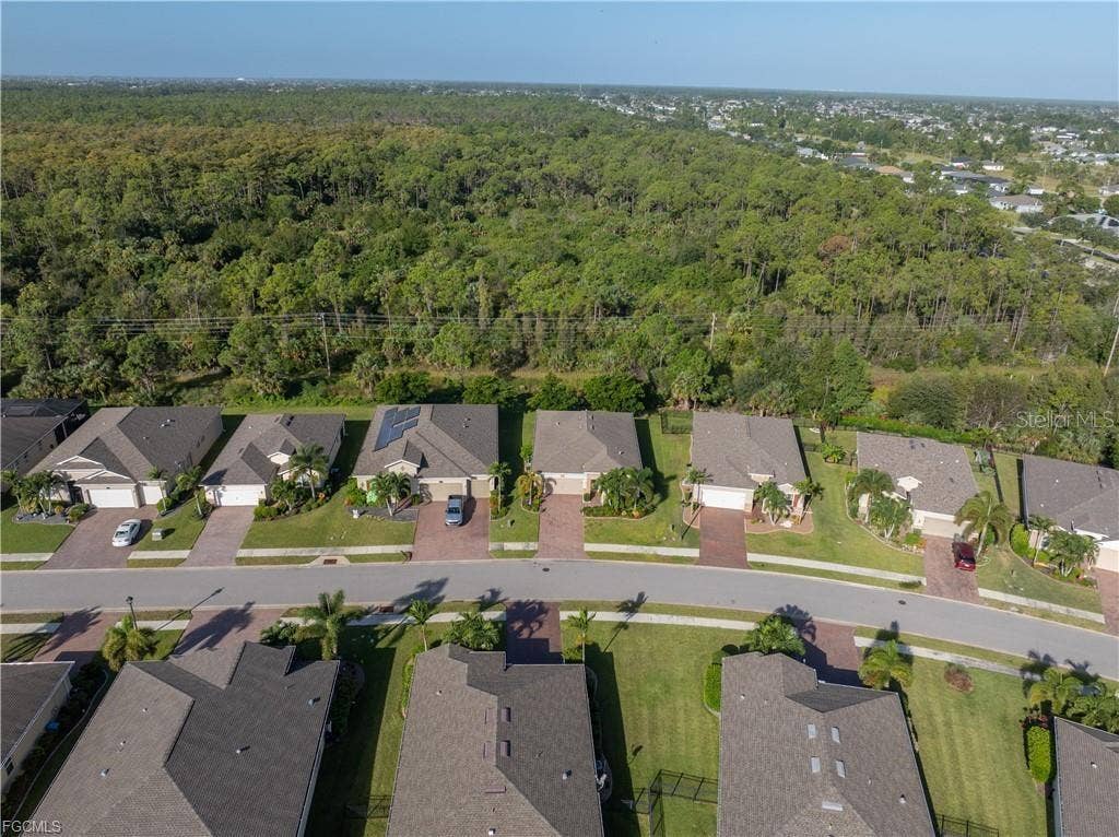 3161 AMADORA CIRCLE, Cape Coral, FL 33909 3161 AMADORA CIRCLE, Cape Coral, FL 33909