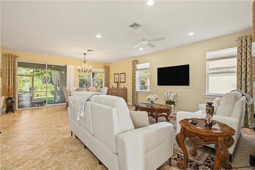3161 AMADORA CIRCLE, Cape Coral, FL 33909 3161 AMADORA CIRCLE, Cape Coral, FL 33909