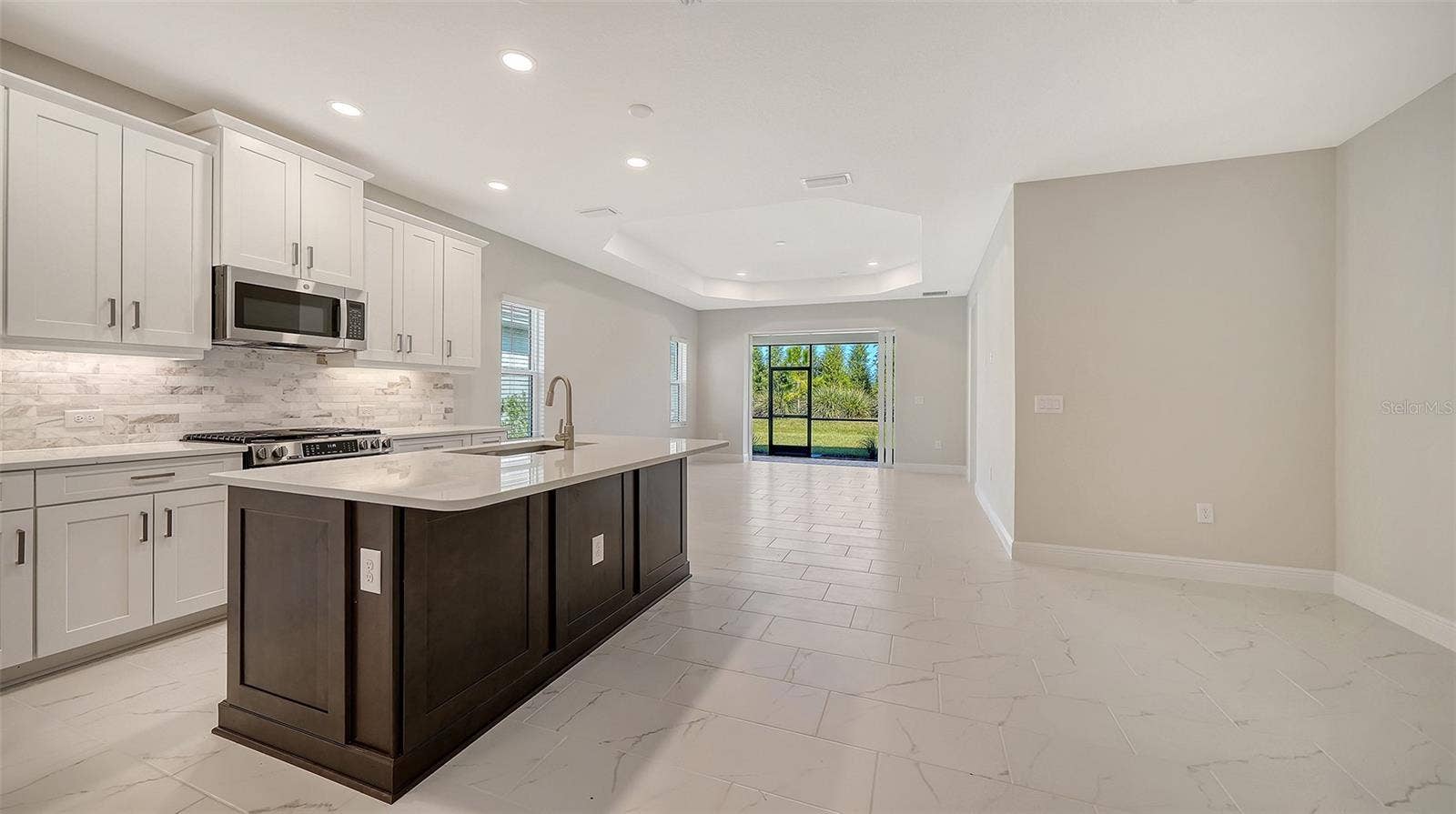 8472 ANTHIRIUM LOOP, Sarasota, FL 34240 8472 ANTHIRIUM LOOP, Sarasota, FL 34240