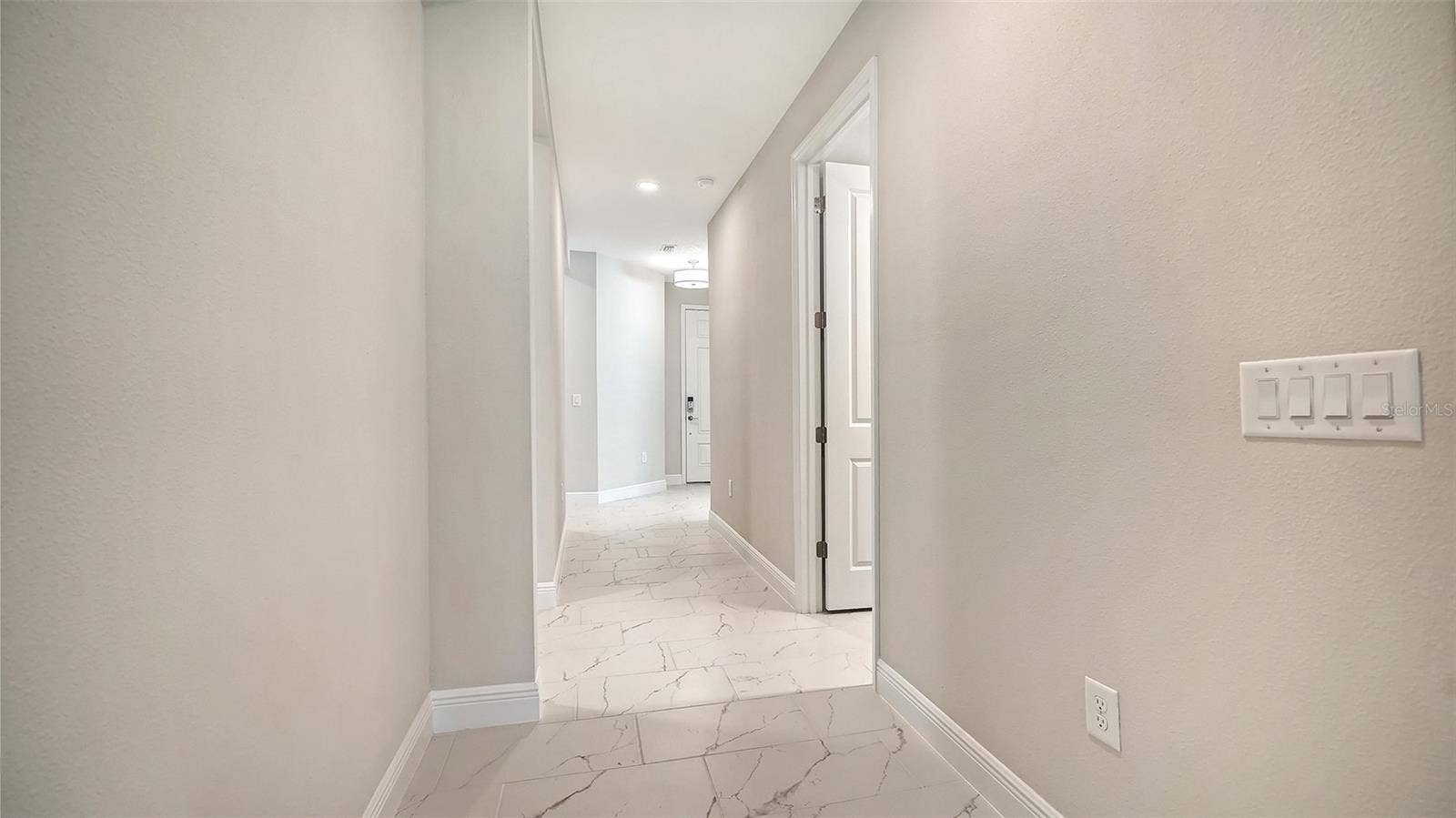 8472 ANTHIRIUM LOOP, Sarasota, FL 34240 8472 ANTHIRIUM LOOP, Sarasota, FL 34240