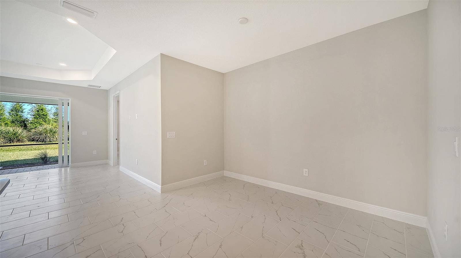 8472 ANTHIRIUM LOOP, Sarasota, FL 34240 8472 ANTHIRIUM LOOP, Sarasota, FL 34240