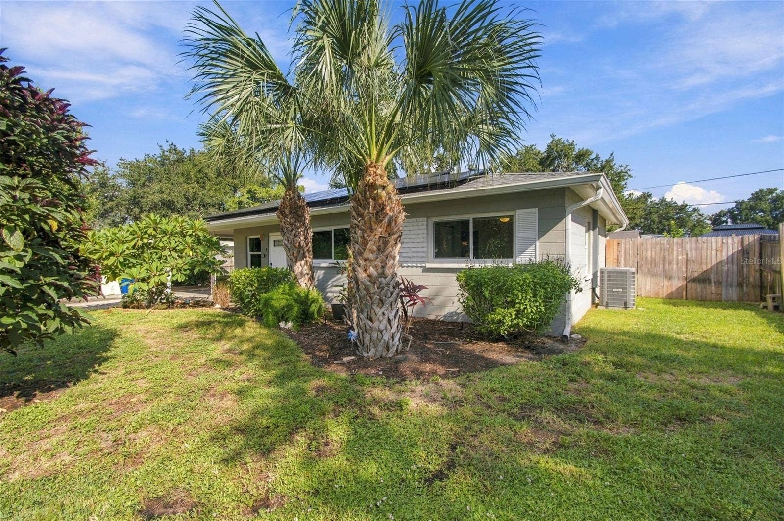 2315 AMHERST AVENUE, Bradenton, FL 34207 2315 AMHERST AVENUE, Bradenton, FL 34207