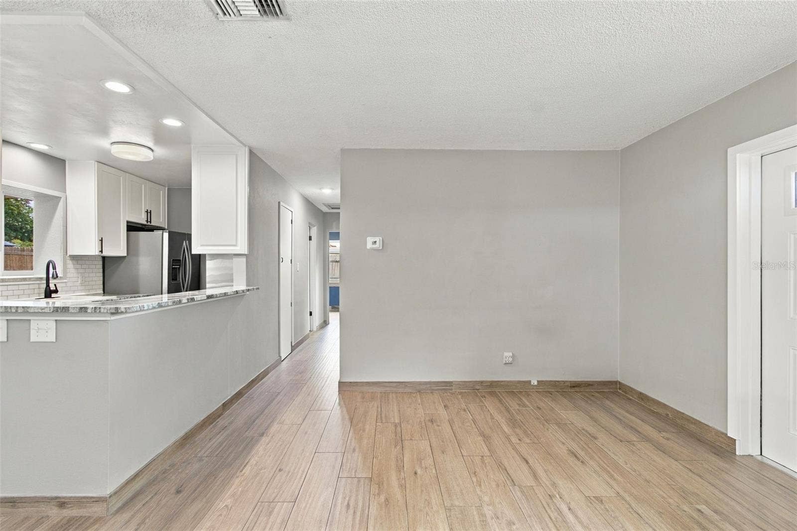 2315 AMHERST AVENUE, Bradenton, FL 34207 2315 AMHERST AVENUE, Bradenton, FL 34207