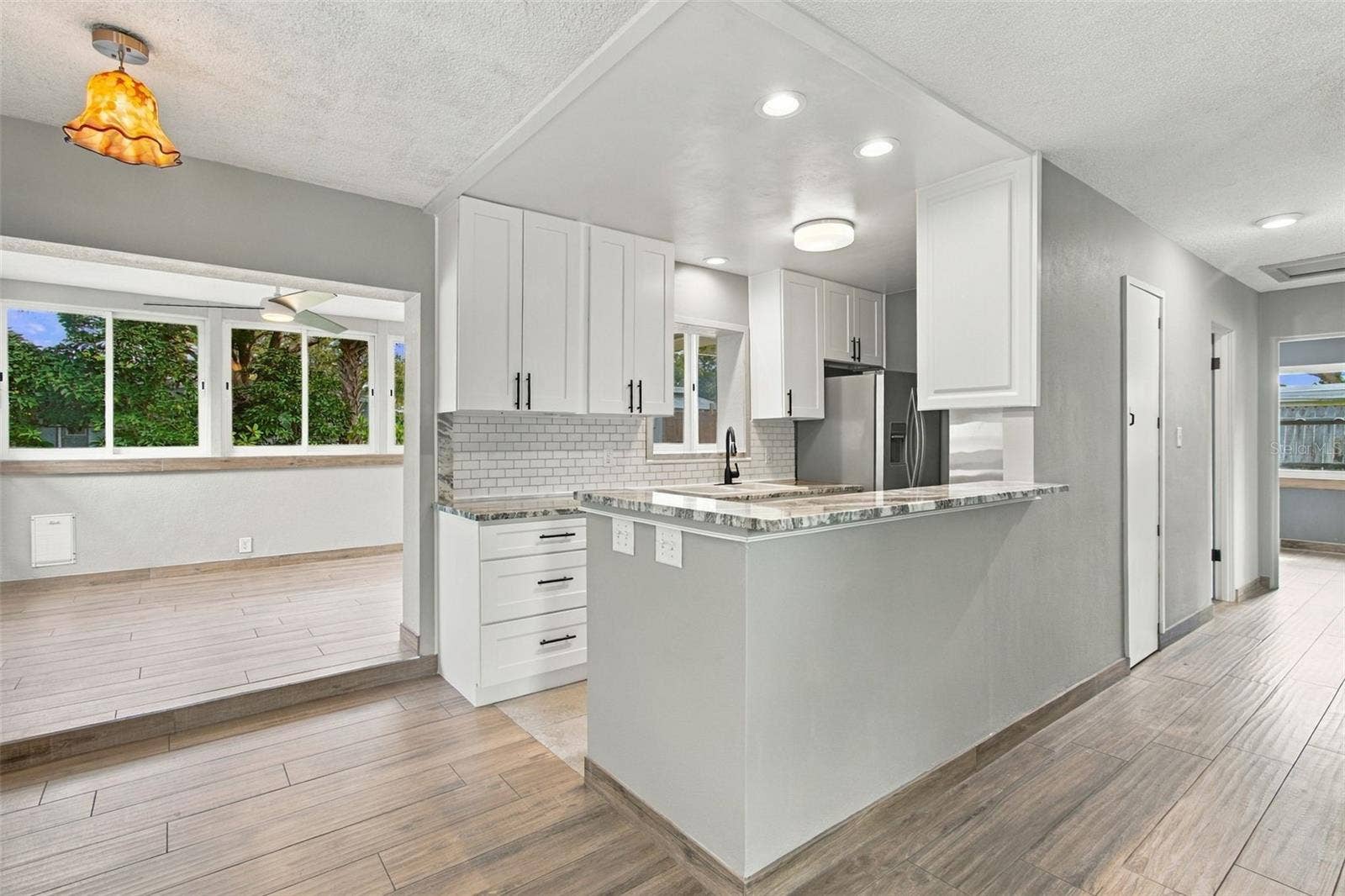 2315 AMHERST AVENUE, Bradenton, FL 34207 2315 AMHERST AVENUE, Bradenton, FL 34207