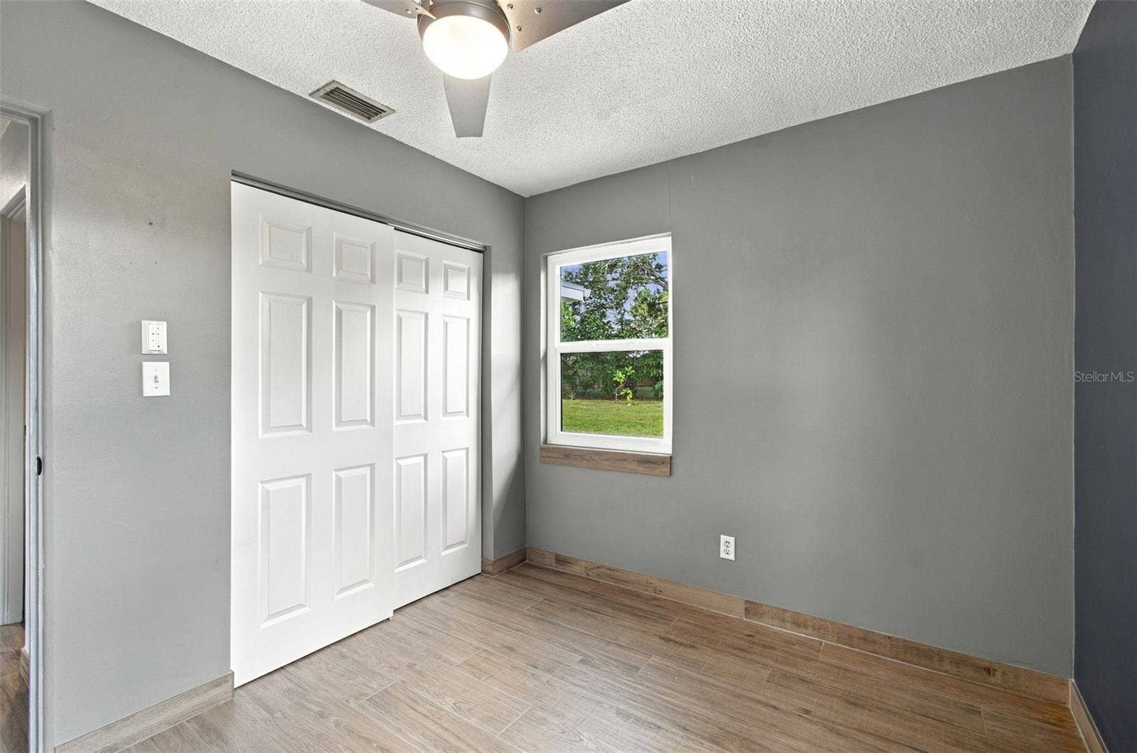 2315 AMHERST AVENUE, Bradenton, FL 34207 2315 AMHERST AVENUE, Bradenton, FL 34207