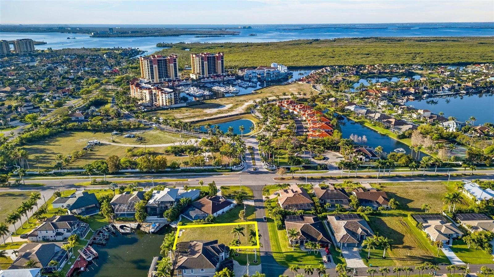 5423 SW 17TH AVENUE, Cape Coral, FL 33914 5423 SW 17TH AVENUE, Cape Coral, FL 33914