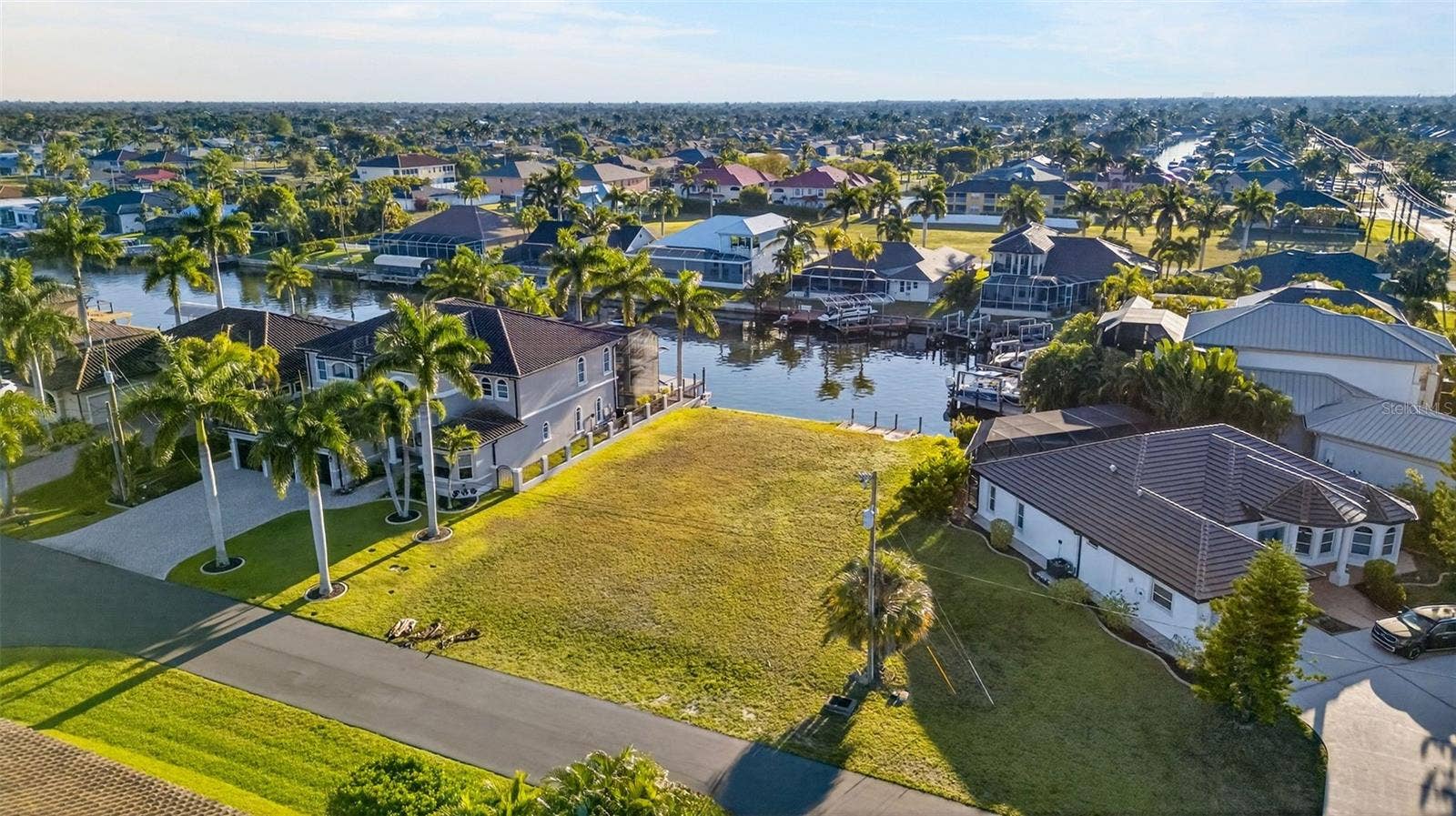 5423 SW 17TH AVENUE, Cape Coral, FL 33914 5423 SW 17TH AVENUE, Cape Coral, FL 33914