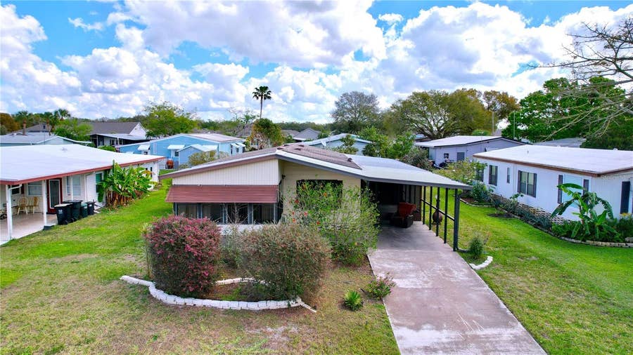 Property photo for 470 VILLAGE CIRCLE SW, Winter Haven, FL