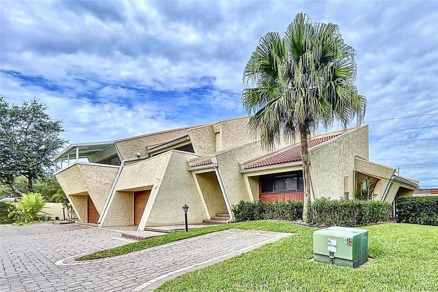Property photo for 2 CASARENA COURT, Winter Haven, FL
