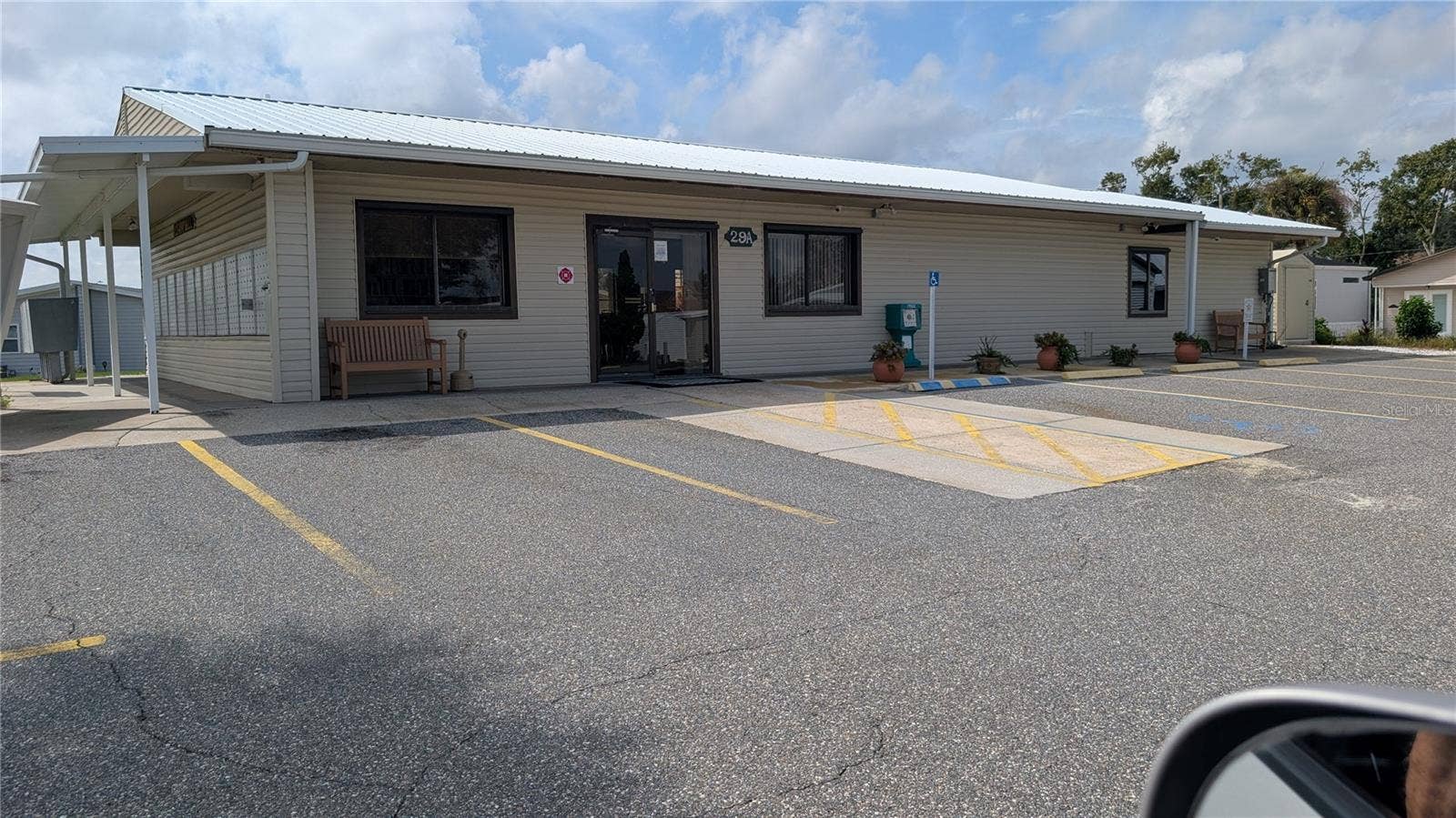 207 CITRUS RIDGE DRIVE, Davenport, FL 33837 LAUNDRY AND MAIL BUILDING