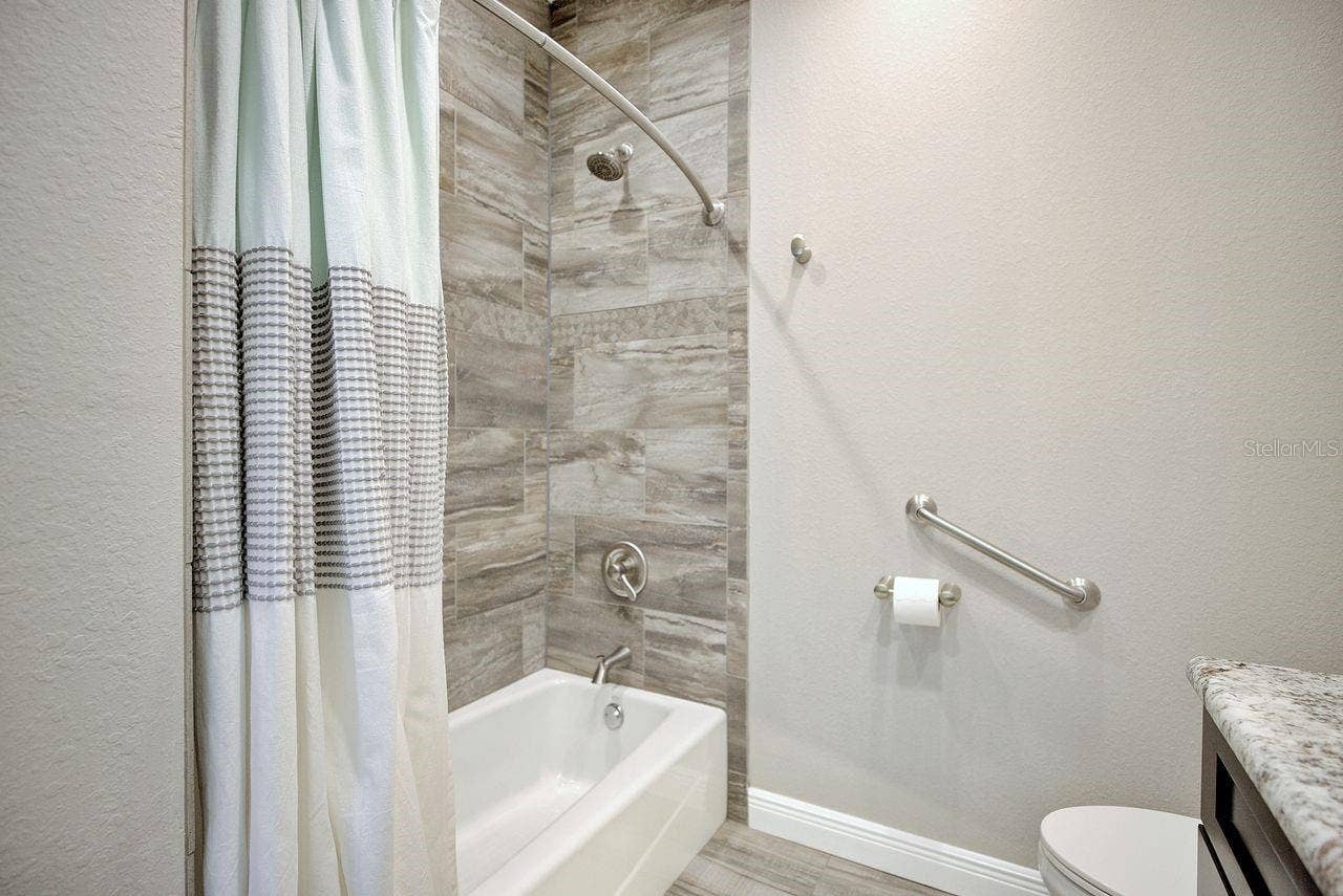 2851 VILLAGE GREEN COURT, Avon Park, FL 33825
