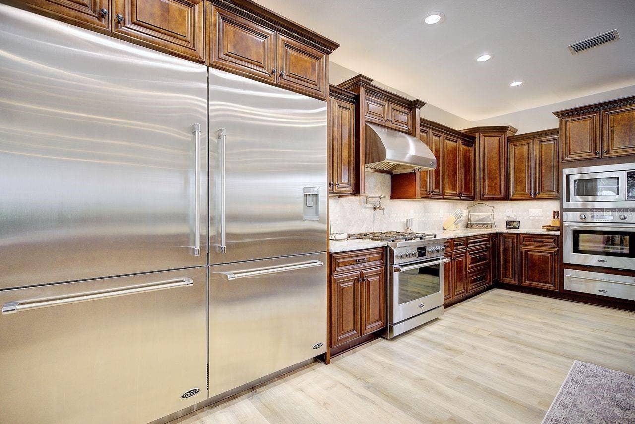 2851 VILLAGE GREEN COURT, Avon Park, FL 33825