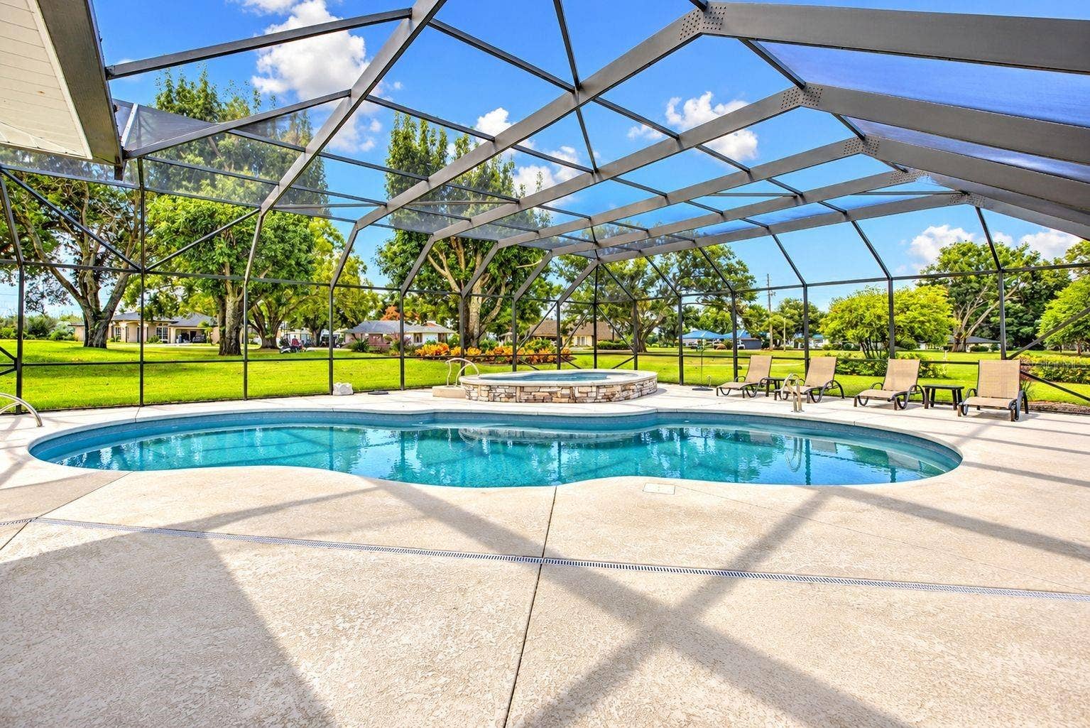 2851 VILLAGE GREEN COURT, Avon Park, FL 33825