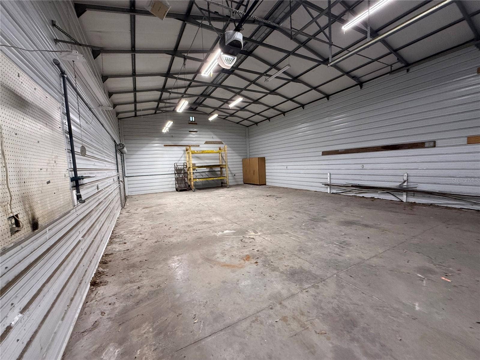 7619 CHASE ROAD, Lakeland, FL 33810 7619 CHASE ROAD, Lakeland, FL 33810