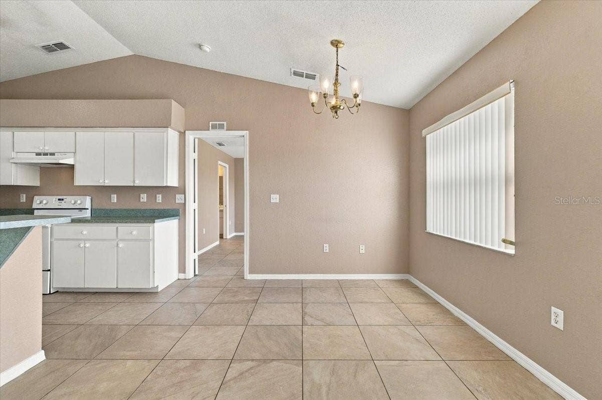 7123 SUMMIT DRIVE, Winter Haven, FL 33884 Dining Area