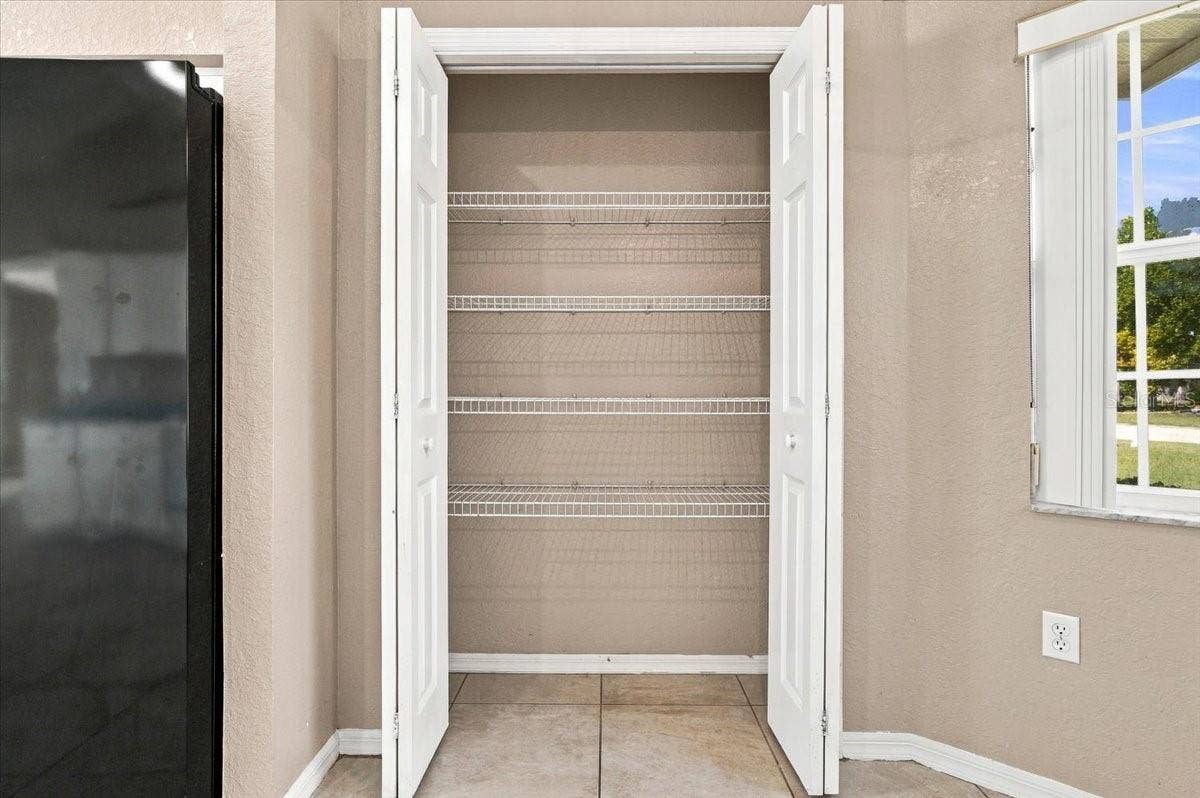 7123 SUMMIT DRIVE, Winter Haven, FL 33884 Storage