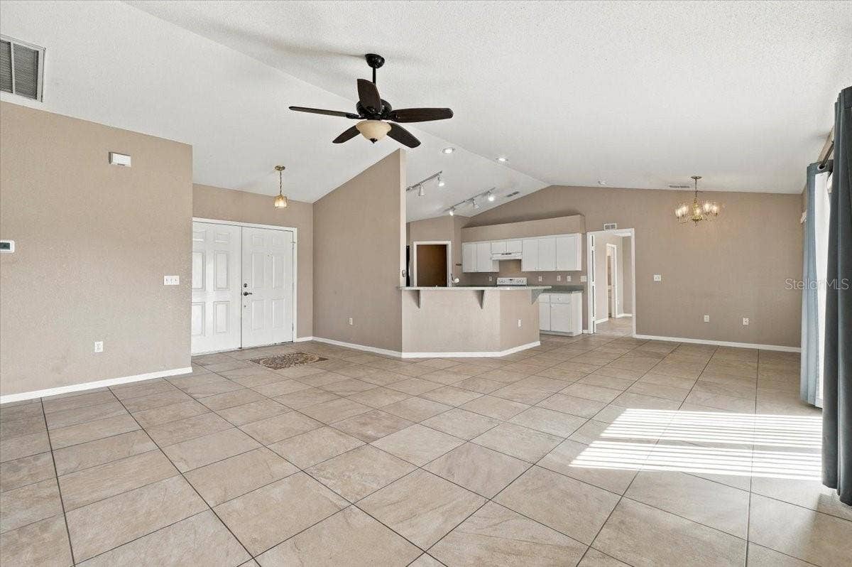 7123 SUMMIT DRIVE, Winter Haven, FL 33884 Living Area