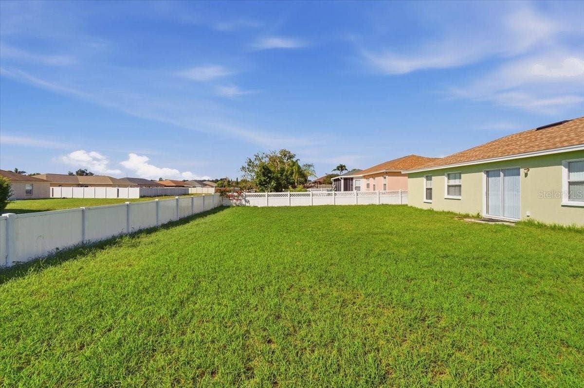 7123 SUMMIT DRIVE, Winter Haven, FL 33884 Backyard