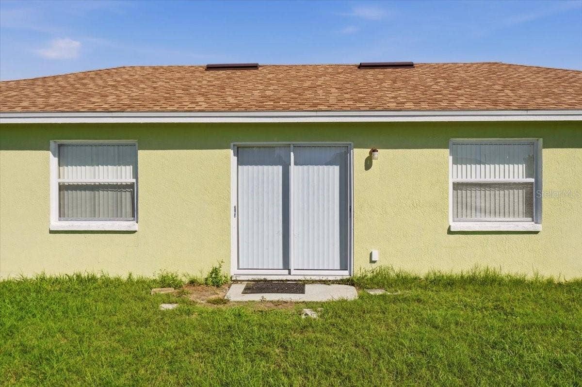 7123 SUMMIT DRIVE, Winter Haven, FL 33884 Back Door