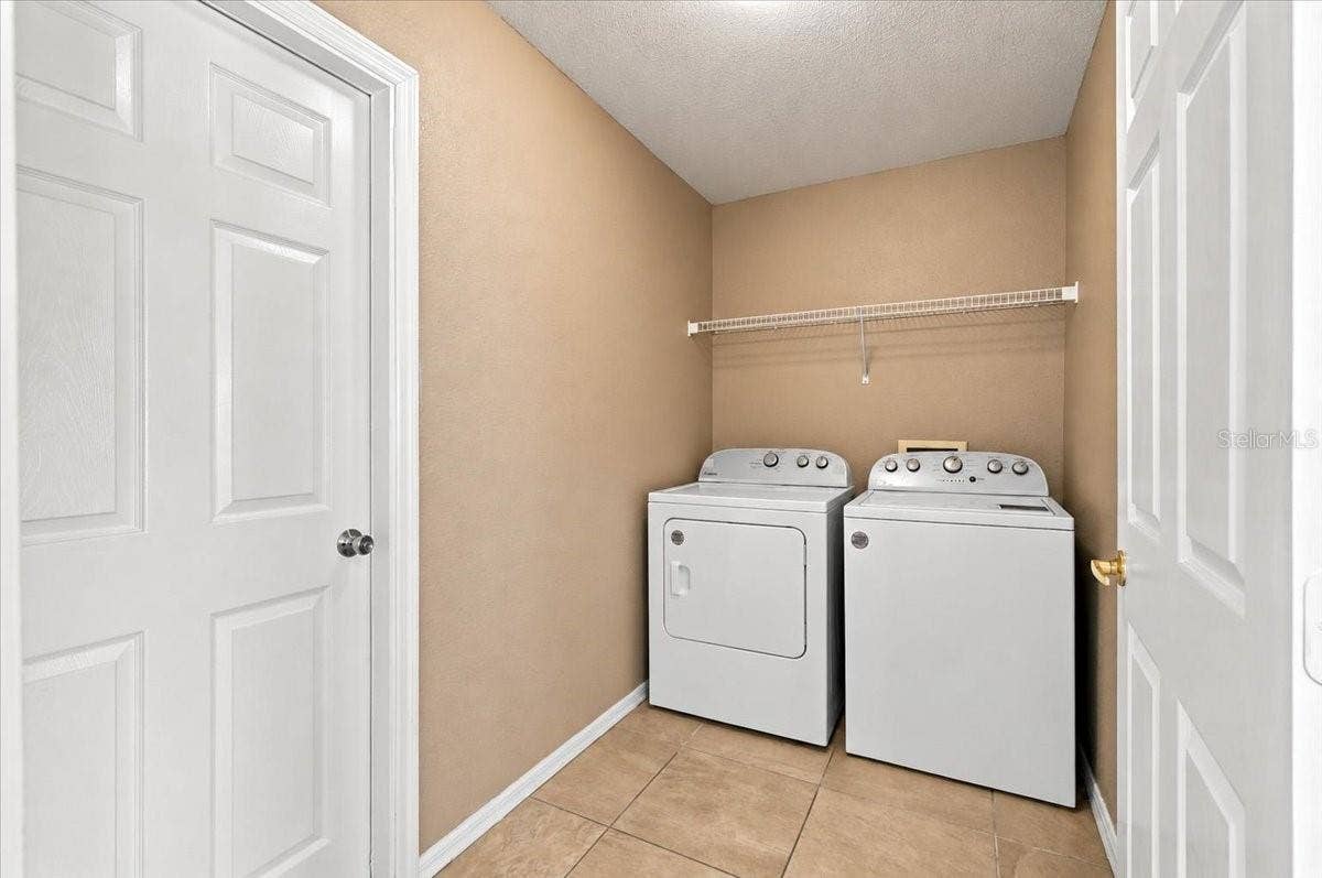 7123 SUMMIT DRIVE, Winter Haven, FL 33884 Laundry Area