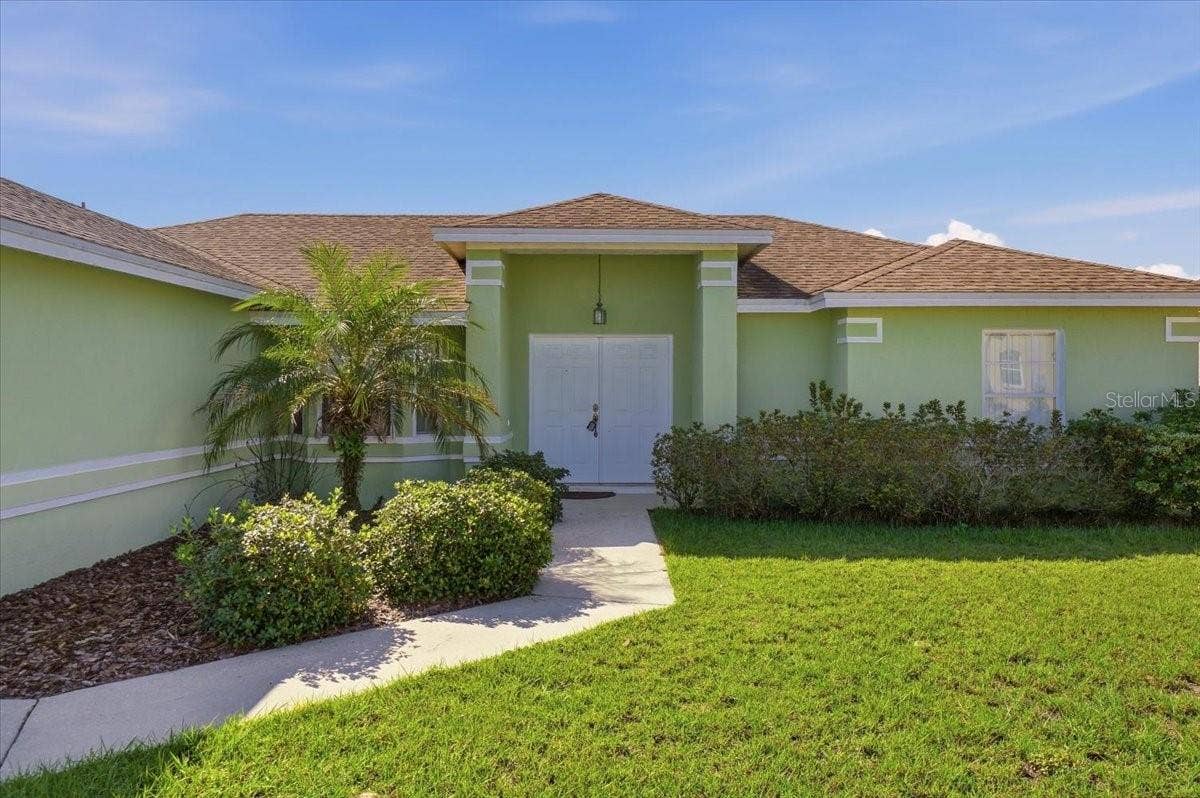 7123 SUMMIT DRIVE, Winter Haven, FL 33884 Front Door